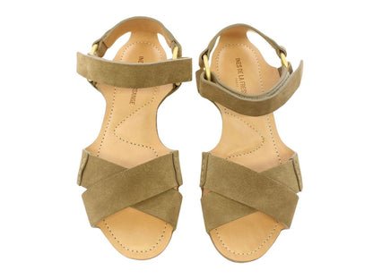 Flat open toe sandal